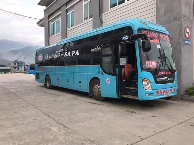 Xe khách Hà Giang Lào Cai Quang Tuyến