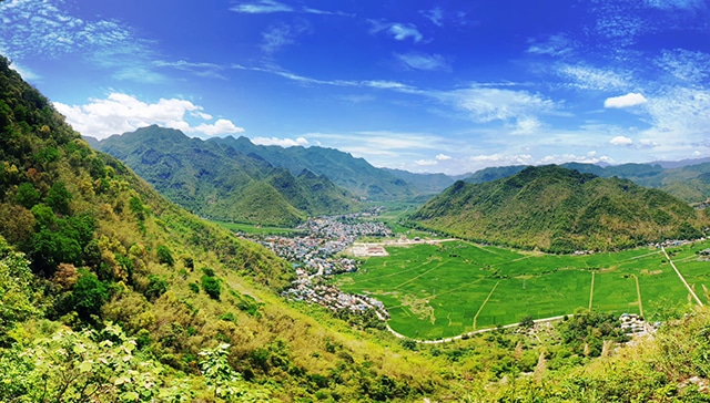 Mai Châu Hòa Bình là khu du lịch rất đẹp nằm cách Hà Nội không xa