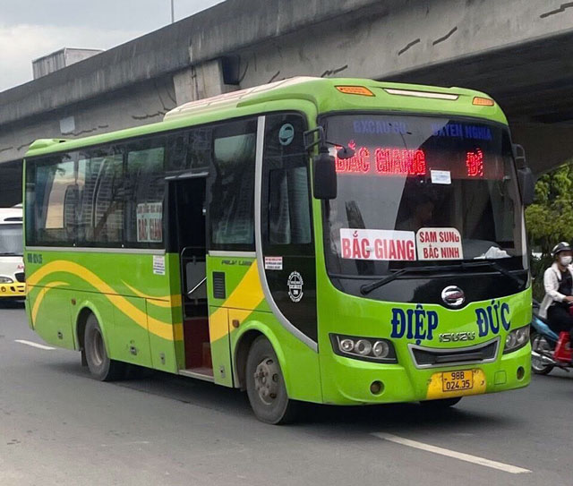 Nhà xe Điệp Đức đón trả khách ở khu vực Mỹ Đình