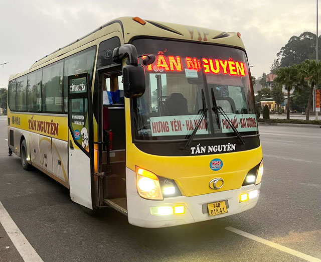 Xe khách Tấn Nguyên giá rẻ chuyên tuyến Hà Nam đi Vân Đồn, Cửa Ông