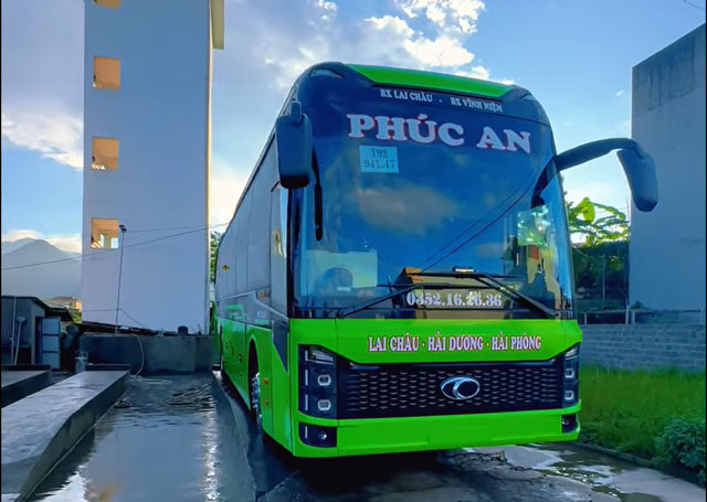 Xe Phúc An Lai Châu hiện đang sử dụng loại xe giường nằm mới của Thaco, đảm bảo hành trình êm ái và tiện nghi giải trí