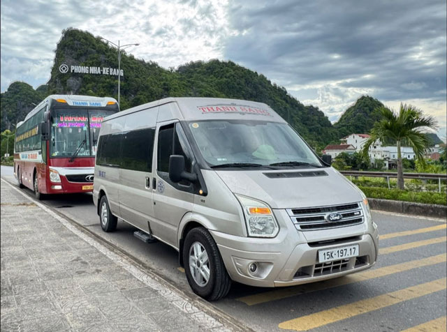Xe 16 chỗ trung chuyển tại Phong Nha, Quảng Bình của nhà xe Thanh Sang Travel